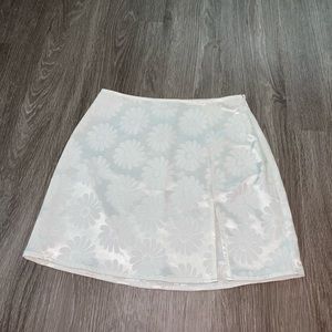 Cotton Candy LA White Flower Slit Mini Skirt